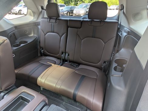 Used 2023 Honda Pilot Elite image 19