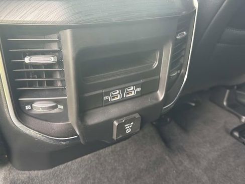 Used 2023 RAM 1500 Laramie AWD/4WD image 22