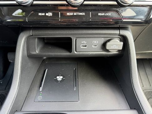Used 2025 Honda Pilot EX-L image 24