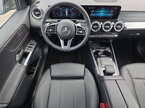 Certified 2022 Mercedes-Benz GLB 250 image 13
