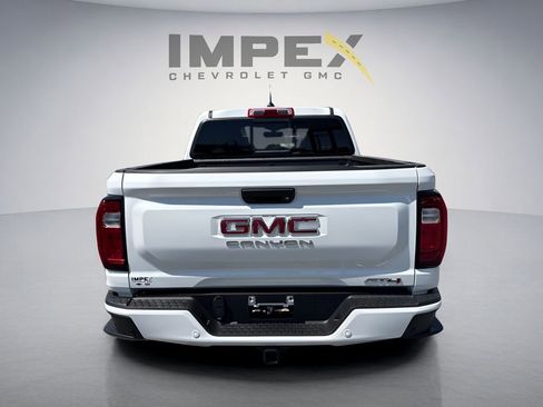 New 2026 GMC Canyon AT4 w/ Technology Plus Package AWD/4WD image 4