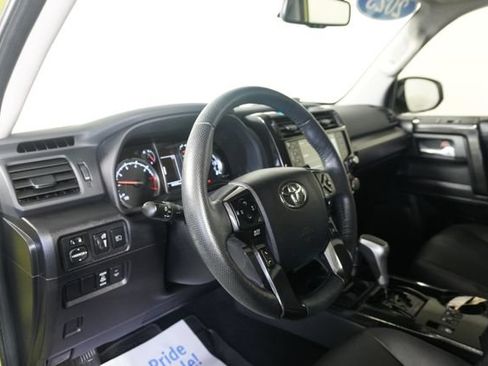 Used 2023 Toyota 4Runner TRD Off-Road Premium w/ Moonroof Package AWD/4WD image 22