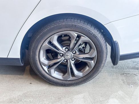 Used 2023 Honda Accord EX image 11