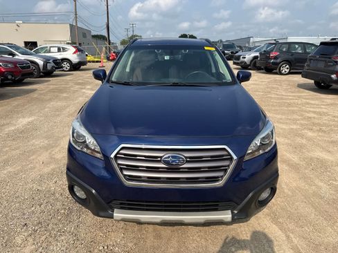 Used 2017 Subaru Outback 3.6R Touring AWD/4WD image 10