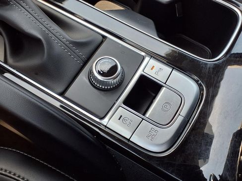 Used 2025 Kia Telluride S FWD image 20