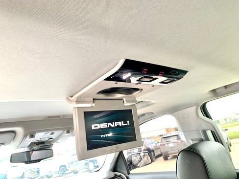 Used 2019 GMC Yukon Denali w/ Denali Ultimate Package RWD image 16
