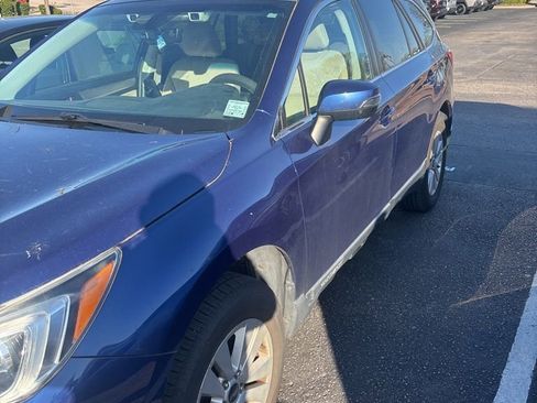 Used 2017 Subaru Outback 2.5i Premium image 1