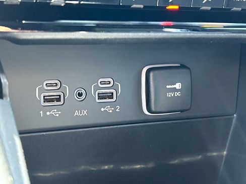Certified 2025 Jeep Grand Cherokee Limited AWD/4WD image 26