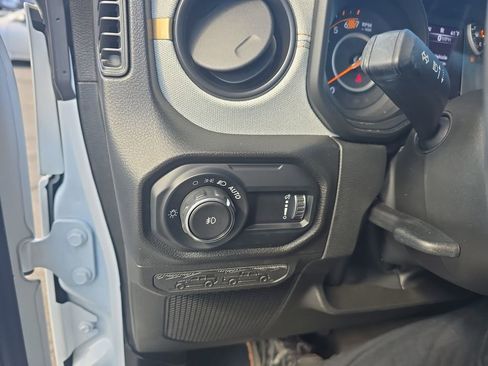 Used 2024 Jeep Wrangler Sport S image 36