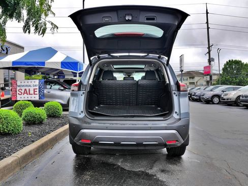 Used 2023 Nissan Rogue SL AWD/4WD image 10