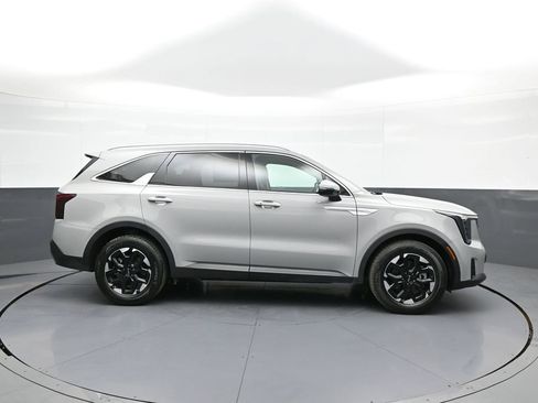 New 2026 Kia Sorento S AWD/4WD image 5