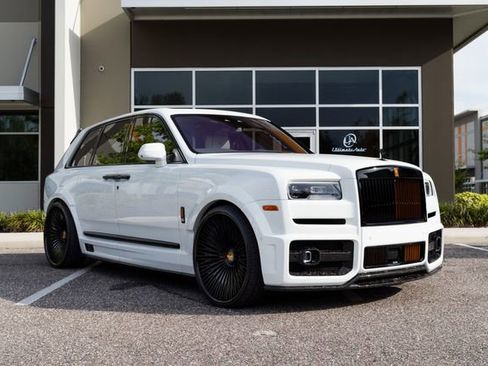Used 2023 Rolls-Royce Cullinan w/ Cullinan Package image 1