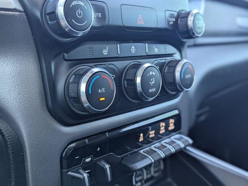 Used 2019 RAM 1500 Big Horn AWD/4WD image 24