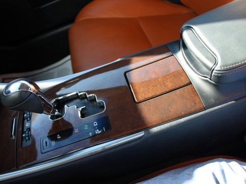 Used 2011 Lexus IS 350C w/ Luxury Pkg image 30