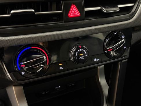 New 2026 Kia Seltos LX FWD image 25
