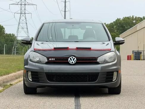 Used 2011 Volkswagen Golf 4-Door FWD image 5