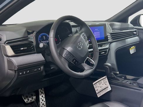New 2026 Toyota Camry SE w/ Convenience Package FWD image 10
