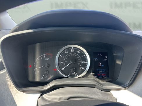 Used 2020 Toyota Corolla LE image 19