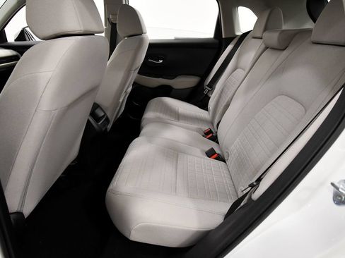 Certified 2024 Honda HR-V LX image 15