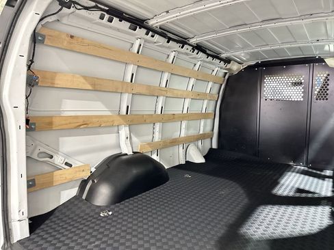 Used 2024 GMC Savana 2500 w/ Driver Convenience Package image 30