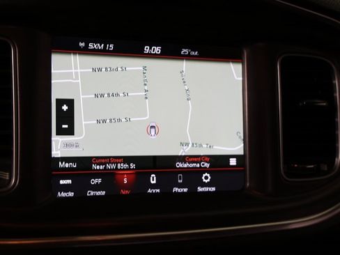 Used 2018 Dodge Charger R/T Scat Pack image 13