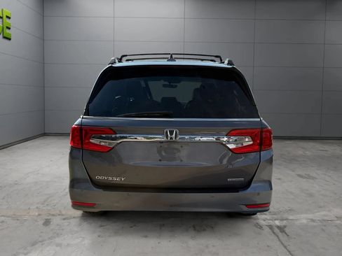 Used 2018 Honda Odyssey Touring image 11