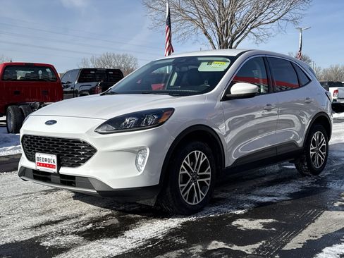 Used 2022 Ford Escape SEL image 3
