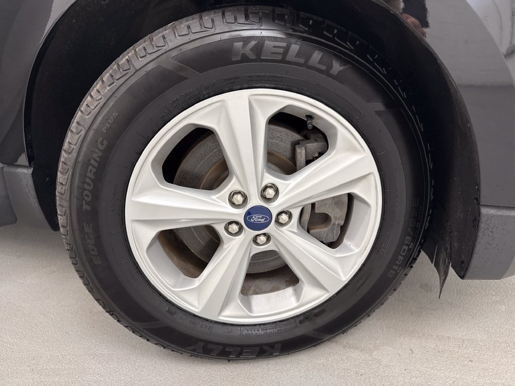 Used 2022 Ford Edge SE AWD/4WD image 27