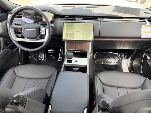 New 2026 Land Rover Range Rover Long Wheelbase SE AWD/4WD image 14