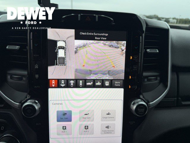 Used 2024 RAM 2500 Big Horn w/ Towing Technology Group AWD/4WD image 20