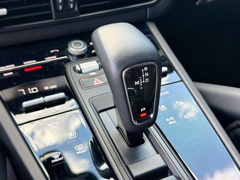 Used 2023 Porsche Cayenne Turbo GT image 33