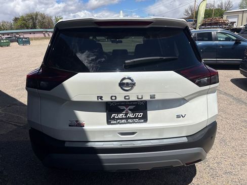 Used 2021 Nissan Rogue SV FWD image 4