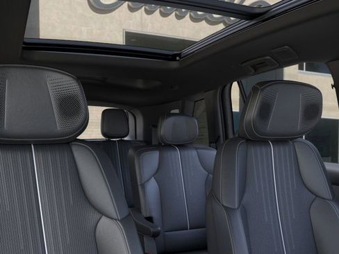 New 2026 Cadillac Vistiq Sport image 24