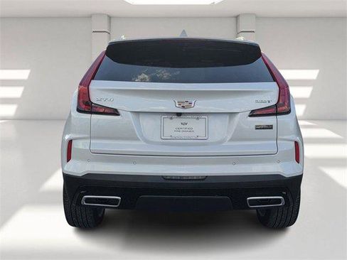 Certified 2024 Cadillac XT4 Premium Luxury image 4