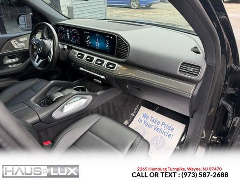 Used 2021 Mercedes-Benz GLE 350 4MATIC w/ AMG Line Exterior image 27