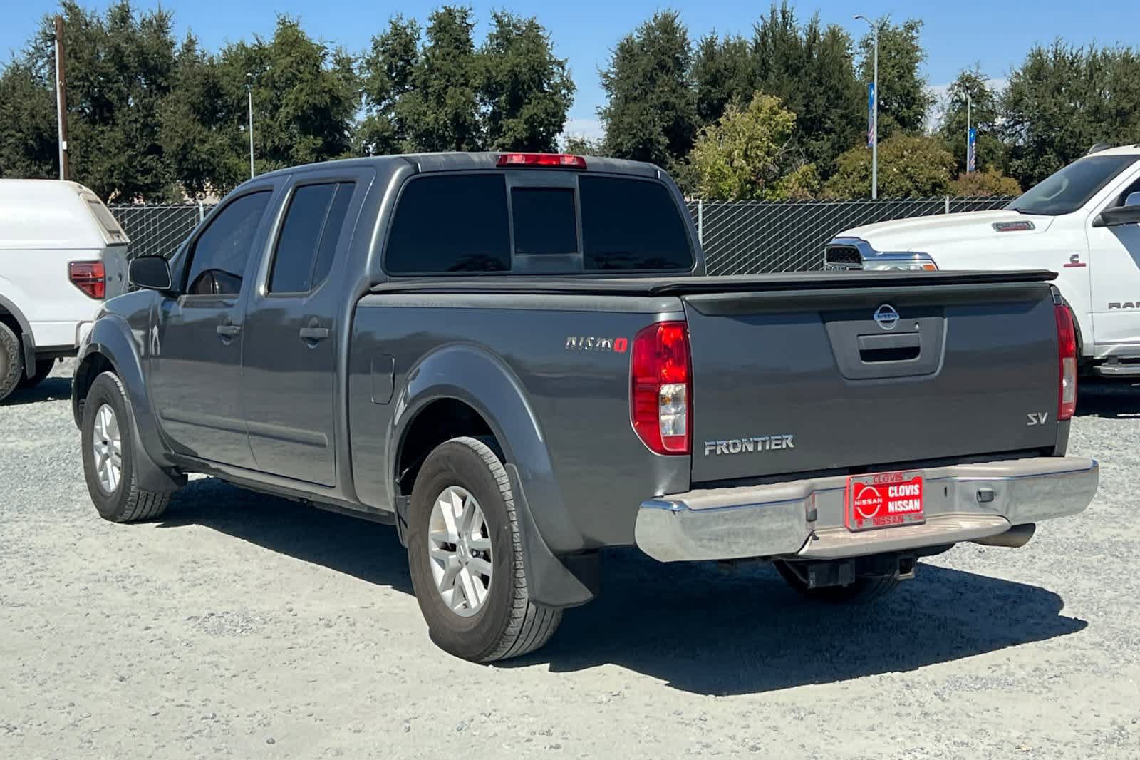 Used 2017 Nissan Frontier SV RWD image 7