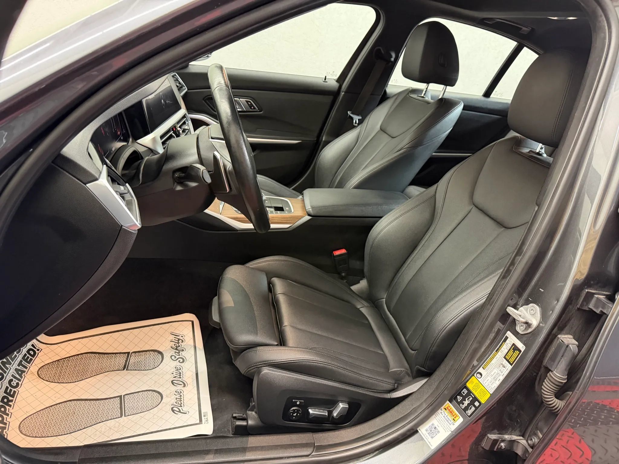 Used 2019 BMW 330i xDrive Sedan w/ Premium Package AWD/4WD image 9