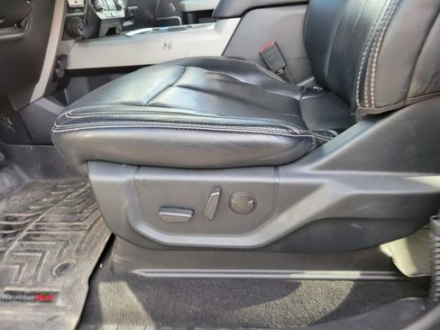 Used 2020 Ford F250 Lariat w/ Chrome Package image 17