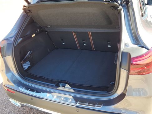 New 2025 Mercedes-Benz GLA 250 GLA 250 image 12