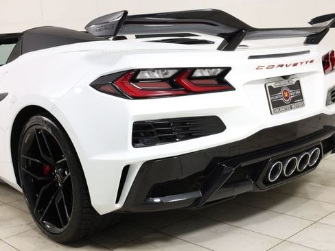 Used 2025 Chevrolet Corvette Z06 w/ Z07 Performance Package RWD image 46