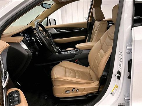 Used 2024 Cadillac XT6 Sport image 21