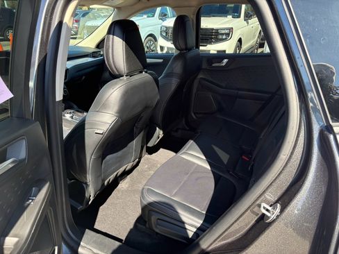 Used 2020 Ford Escape SEL image 13