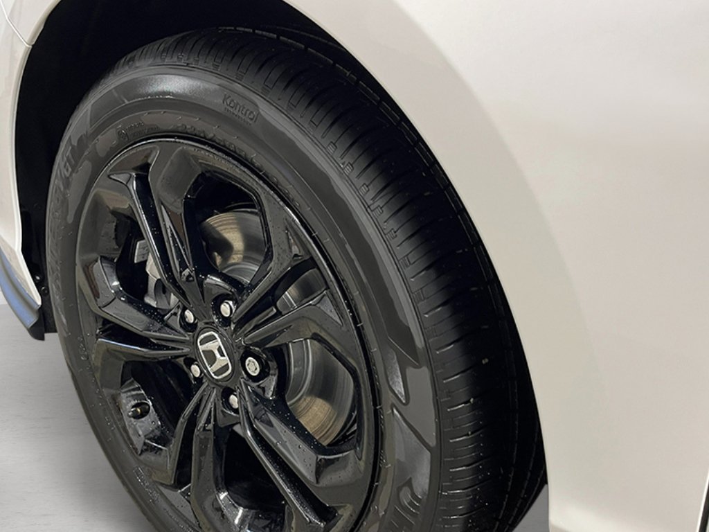 Used 2025 Honda Accord SE image 12