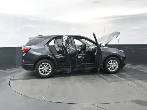Used 2022 Chevrolet Equinox LT image 30