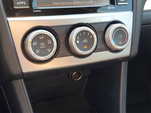 Used 2017 Subaru Crosstrek 2.0i Premium w/ Moonroof Package image 29