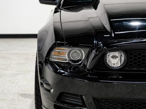 Used 2013 Ford Mustang GT Premium w/ Security Pkg image 41