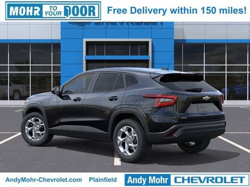 New 2026 Chevrolet Trax LS image 4