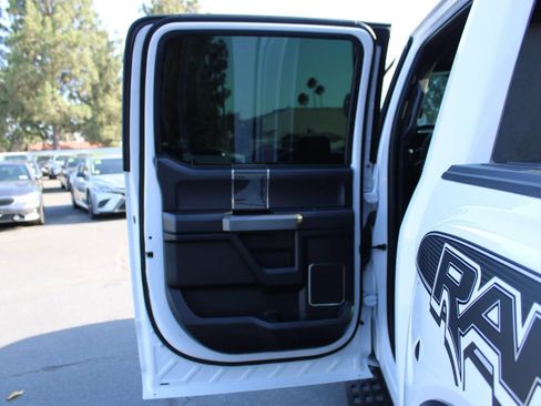 Used 2019 Ford F150 Raptor w/ Equipment Group 802A Luxury AWD/4WD image 17