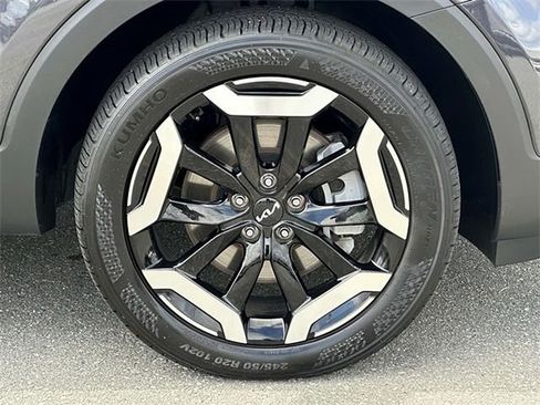 Used 2025 Kia Telluride S image 9