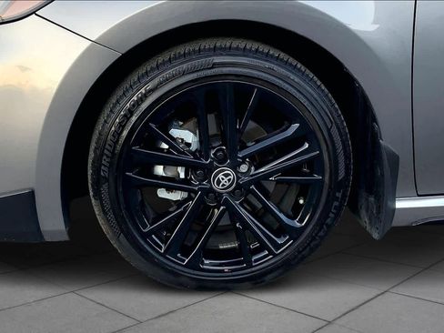 Used 2025 Toyota Camry SE w/ Multimedia Upgrade Package image 11